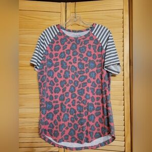 Crazy Train pink leapard and stripes top size Medium